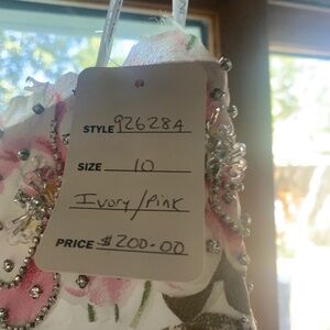 Beautiful prom/elegant dress